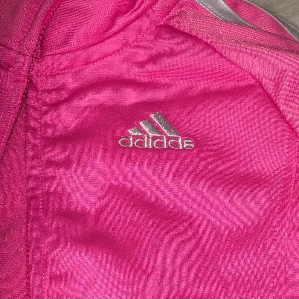 Girls’ size 4 Adidas classic tracksuit - Picture 3 of 10